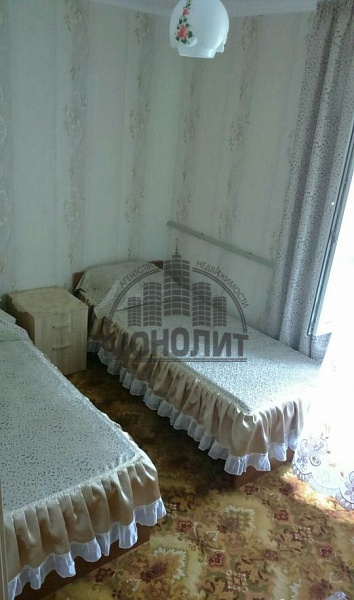 1/2 ч. дома с участком ул. Весенняя (№315) 1/2 ч. дома с участком ул. Весенняя (№315)