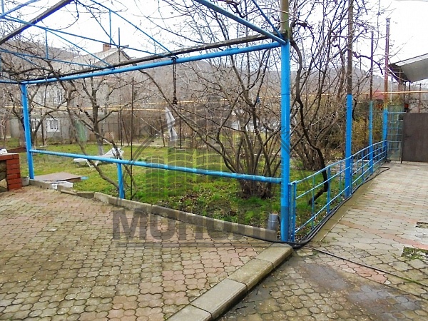 Дом с участком пгт. Новомихайловский (№428)