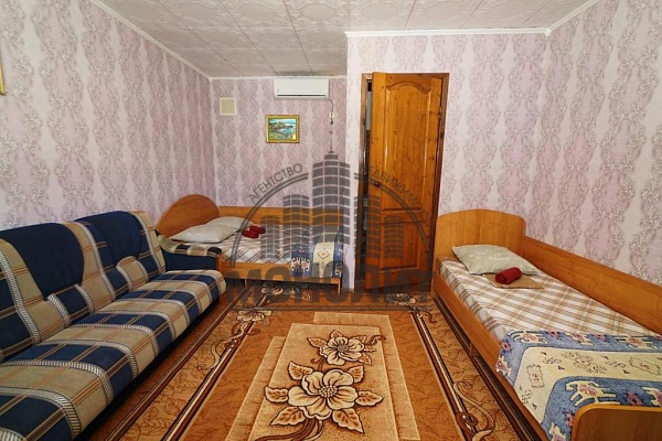 Дом с гостевыми номерами с. Ольгинка (№639)