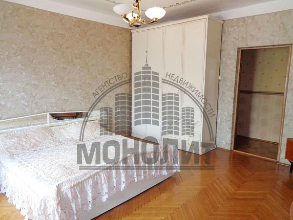 3-к квартира ул. Маяковского (№438)