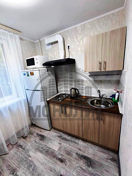 1-к квартира ул. Фрунзе (№1060)
