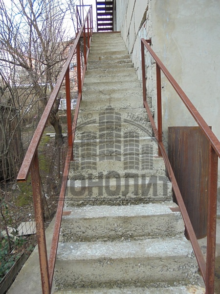 Дом с участком ул. Кошкина (№341)