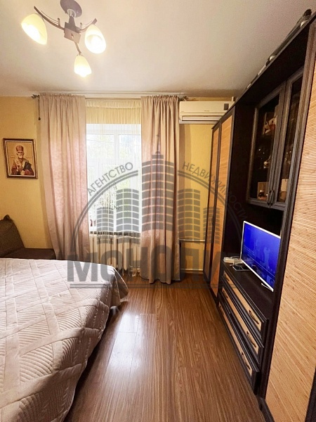 2-к квартира ул. Б.Хмельницкого (№1197)