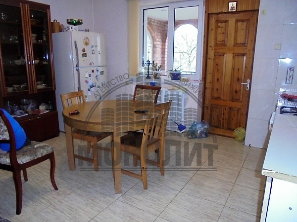 Дом с участком пгт. Новомихайловский (№428)
