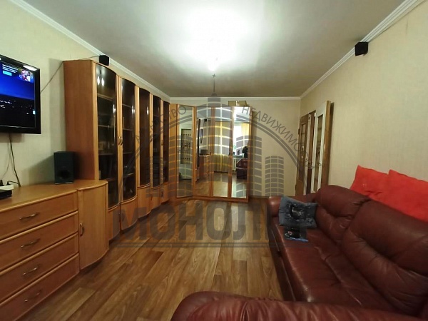 3-х квартира пгт. Новомихайловский (№1194)