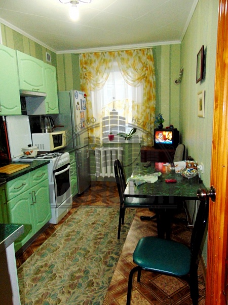 2-к квартира ул. Новицкого (№542)