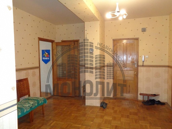 3-к квартира ул. Маяковского (№438)